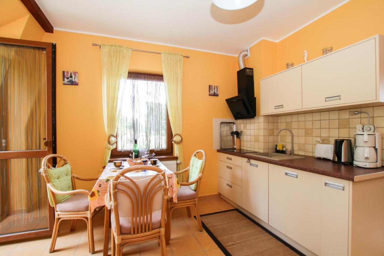 Apartment 3 เรวัล ภายนอก รูปภาพ